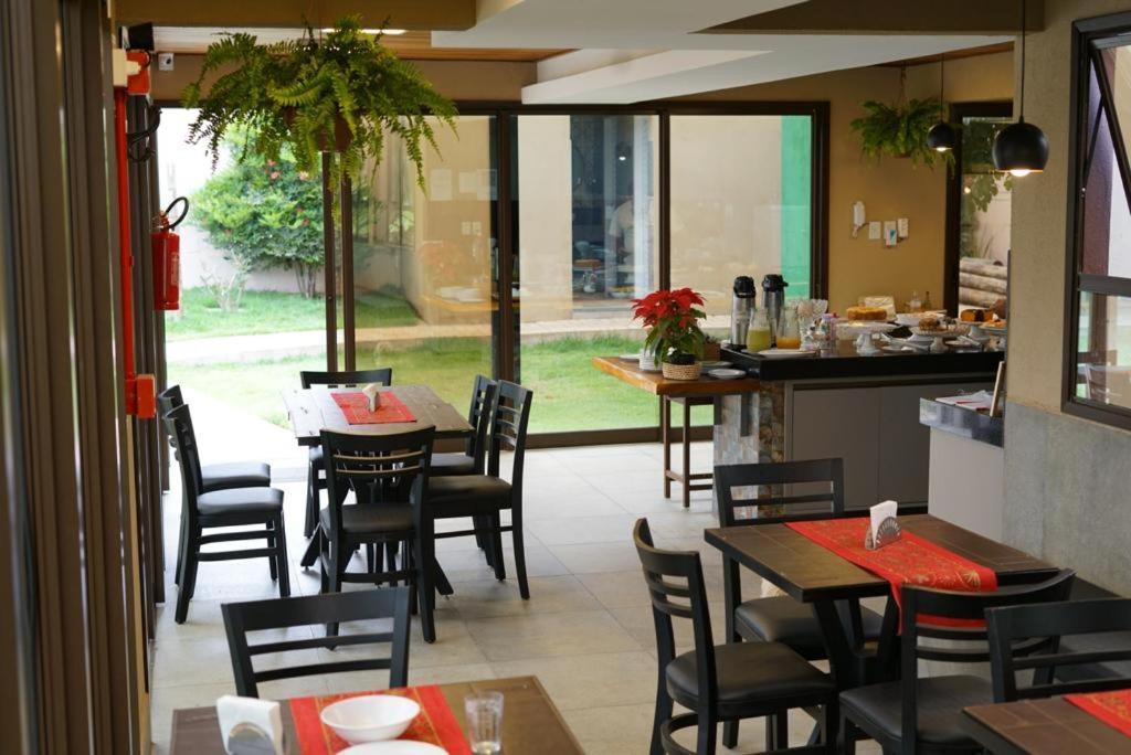 Hotel Pousada Marra Catalão Buitenkant foto