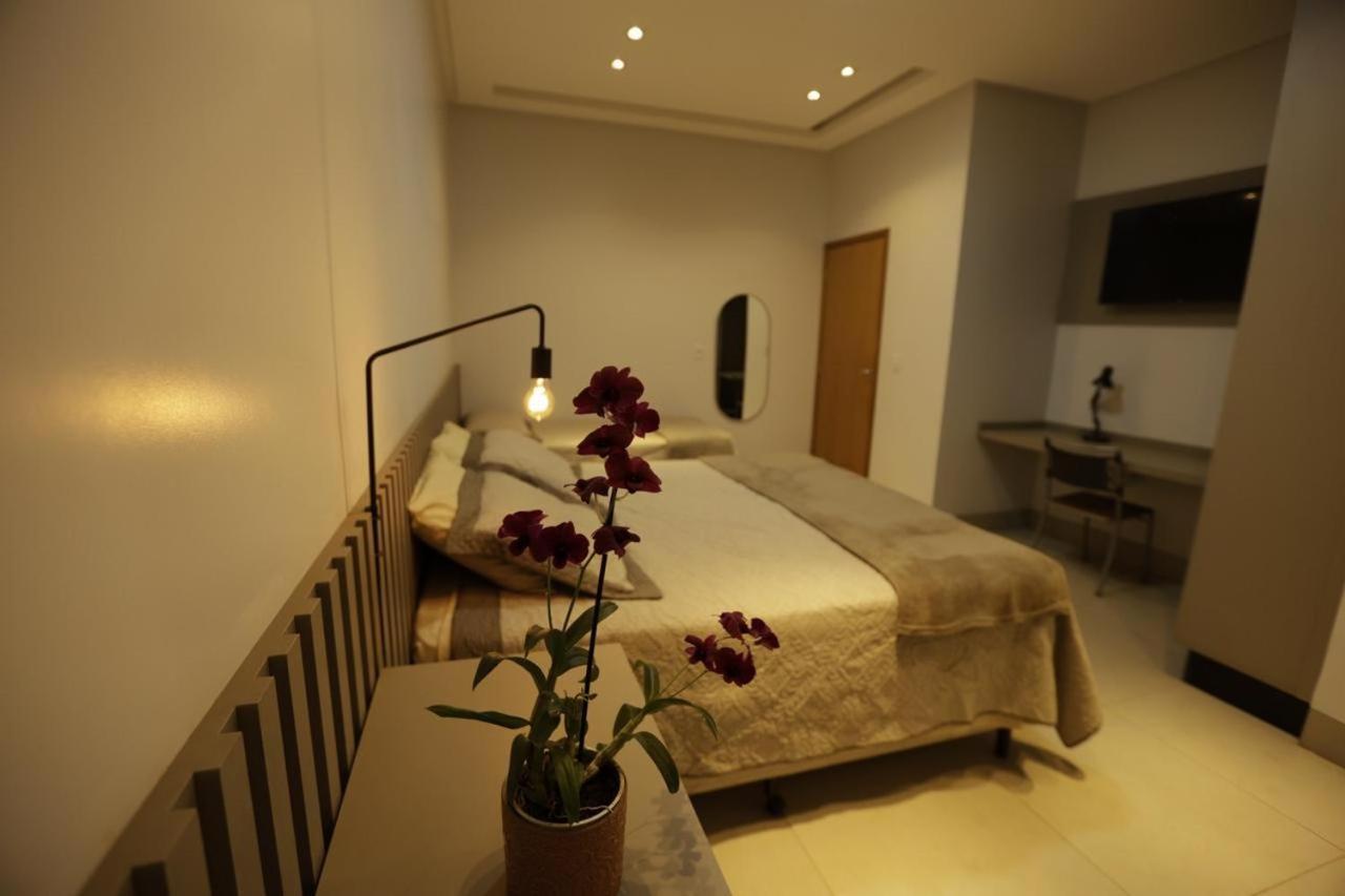 Hotel Pousada Marra Catalão Buitenkant foto